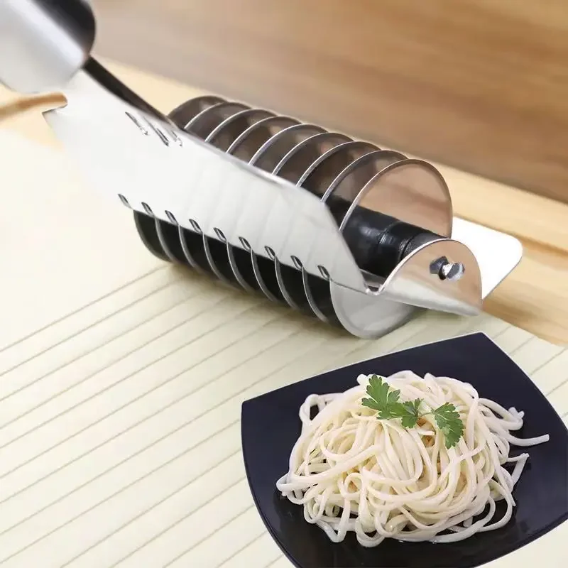 Coupe-spaghetti manuel en acie - Kitchen Gadgets Pasta avis et prix